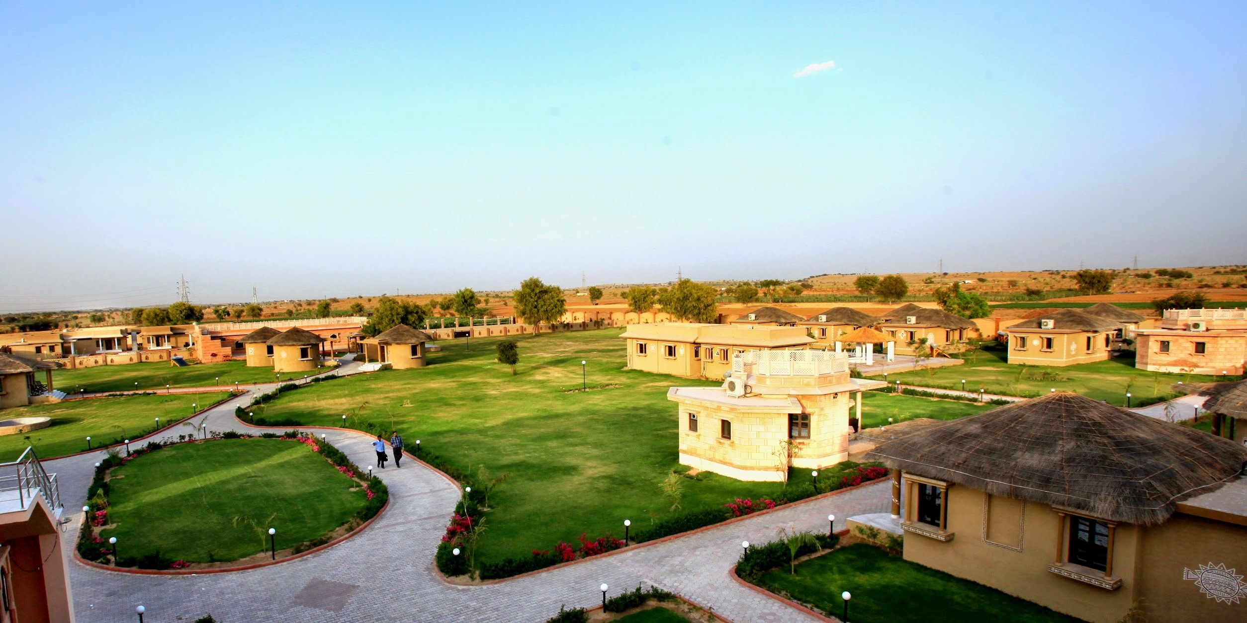 Reasons why Thar Oasis is perfect holiday destination?